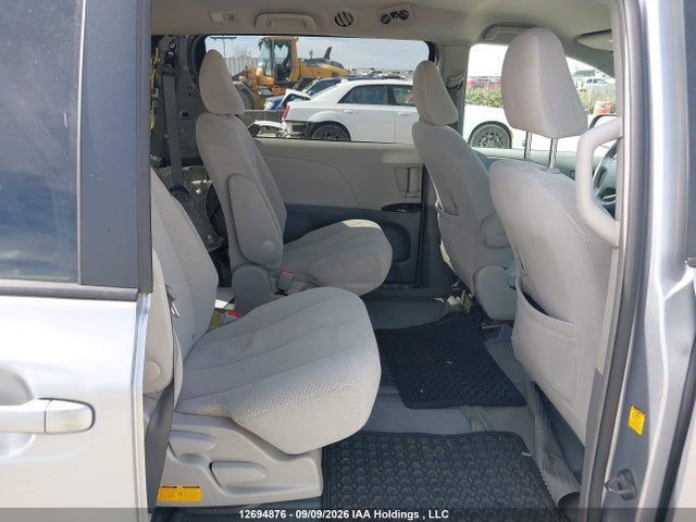 Aukcja sprzedaży 2012 Toyota Sienna Le, vin: 5TDKA3DC4CS010415, numer aukcji: 12694876