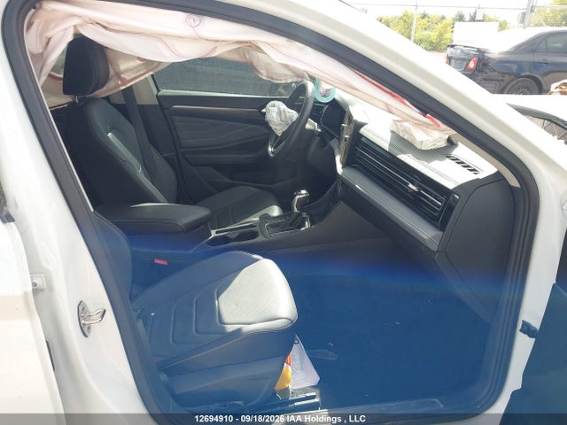 Volkswagen Jetta Highline 2025 3VWGX7BU4SM025452 Image 5