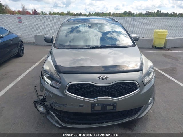 2014 Kia Rondo მანქანა იყიდება აუქციონზე, vin: KNAHU8A36E7021395, აუქციონის ნომერი: 12694912