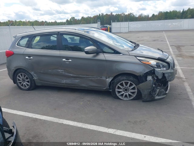 2014 Kia Rondo მანქანა იყიდება აუქციონზე, vin: KNAHU8A36E7021395, აუქციონის ნომერი: 12694912