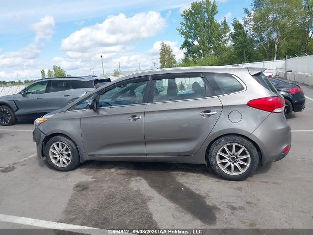 2014 Kia Rondo მანქანა იყიდება აუქციონზე, vin: KNAHU8A36E7021395, აუქციონის ნომერი: 12694912