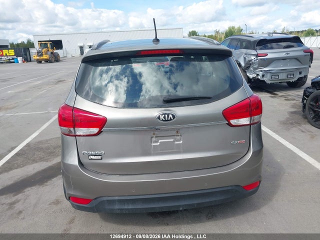 2014 Kia Rondo მანქანა იყიდება აუქციონზე, vin: KNAHU8A36E7021395, აუქციონის ნომერი: 12694912