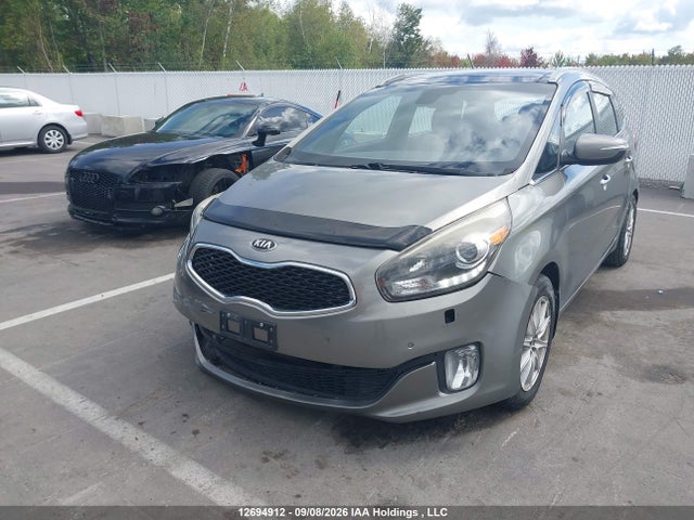 2014 Kia Rondo მანქანა იყიდება აუქციონზე, vin: KNAHU8A36E7021395, აუქციონის ნომერი: 12694912