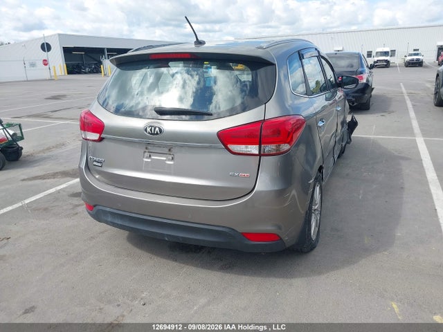 2014 Kia Rondo მანქანა იყიდება აუქციონზე, vin: KNAHU8A36E7021395, აუქციონის ნომერი: 12694912