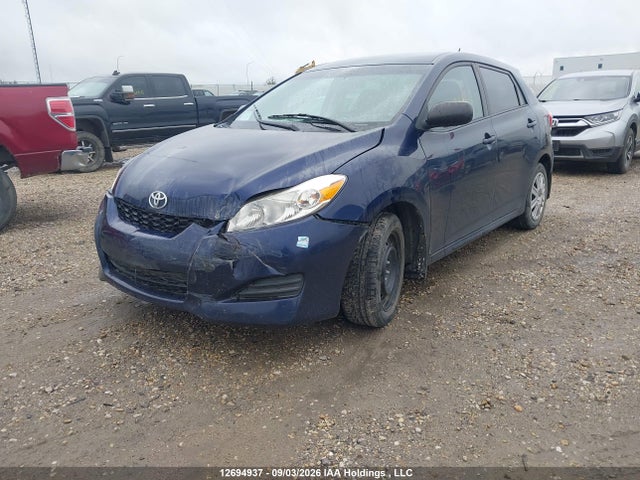 Toyota Matrix S 2014 2T1KU4EEXEC135492 Image 2