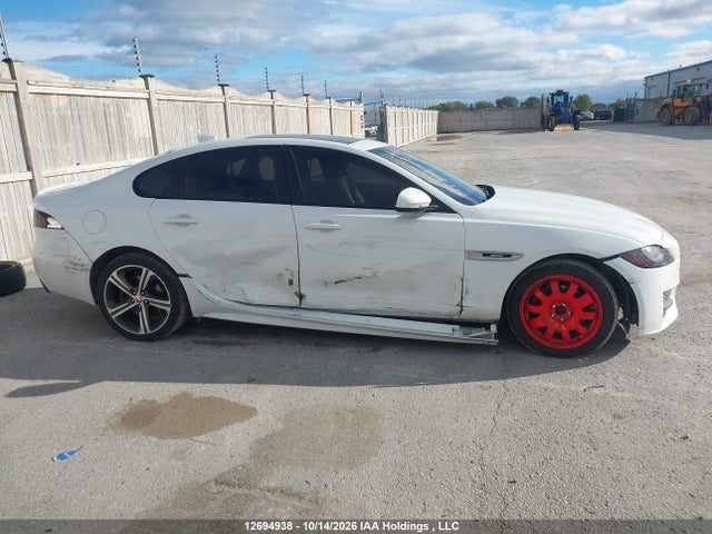 Jaguar XF 2018 SAJBL4FX7JCY70289 Image 14