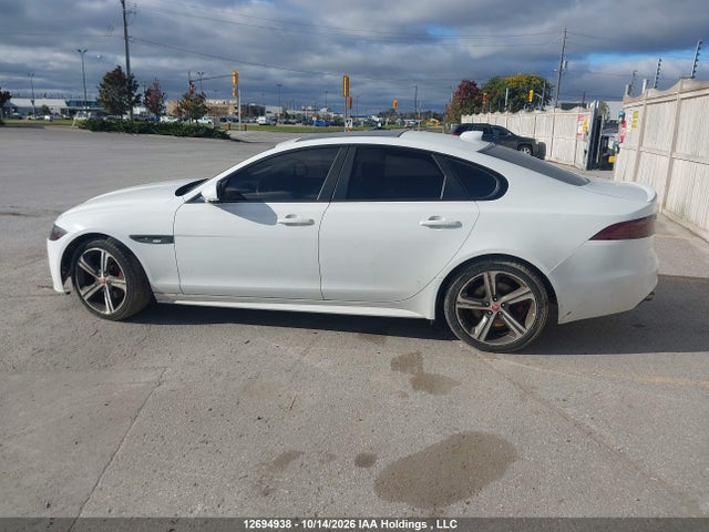 Jaguar XF 2018 SAJBL4FX7JCY70289 Image 15