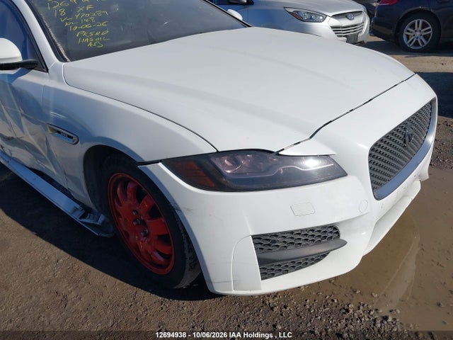 Jaguar XF 2018 SAJBL4FX7JCY70289 Image 20