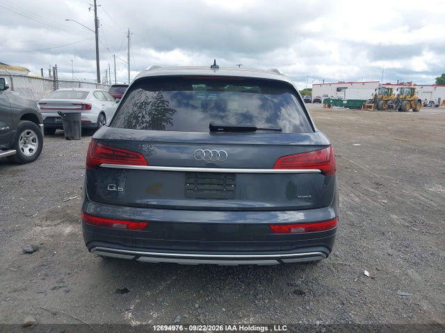 2021 Audi Q5 Premium მანქანა იყიდება აუქციონზე, vin: WA1AAAFY2M2135179, აუქციონის ნომერი: 12694976