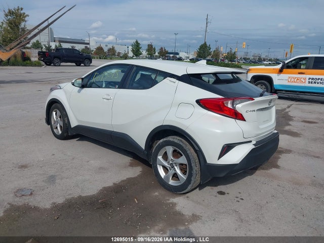 NMTKHMBX3JR061018 Toyota C-HR XLE