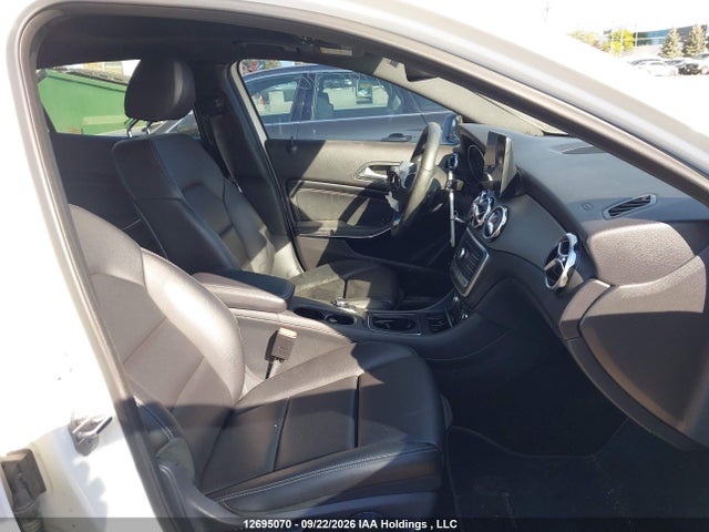 Продажа на аукционе авто 2020 Mercedes-benz Gla 250 4matic, vin: WDCTG4GB9LJ657380, номер лота: 12695070