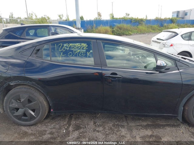 Продаж на аукціоні авто 2026 Toyota Prius Plug-in Hybrid Se, vin: JTDACACU1T3059254, номер лоту: 12695072
