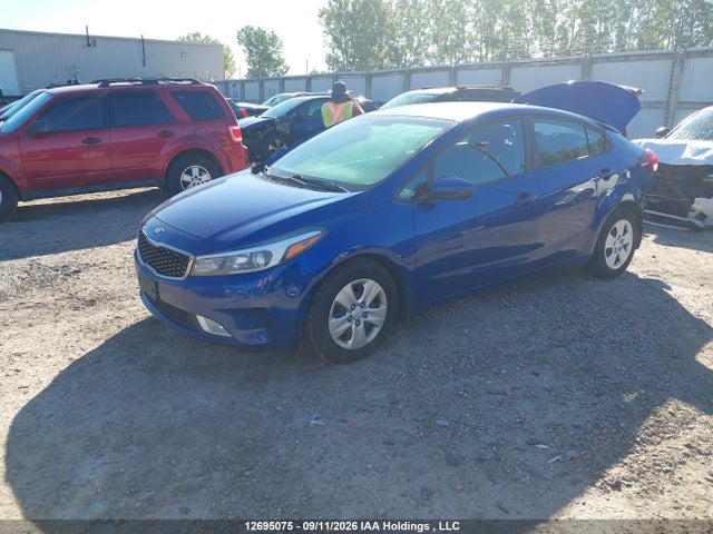 KIA Forte 2017 3KPFL4A75HE052439 Image 2