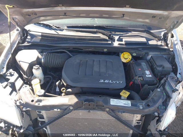 Продажа на аукционе авто 2016 Dodge Grand Caravan Crew, vin: 2C4RDGDG3GR241112, номер лота: 12695083