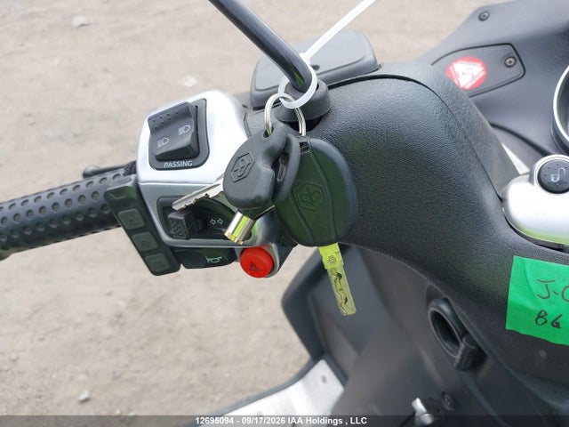 Aukcja sprzedaży 2010 Piaggio Mp3 250, vin: ZAPM479M5A5004066, numer aukcji: 12695094