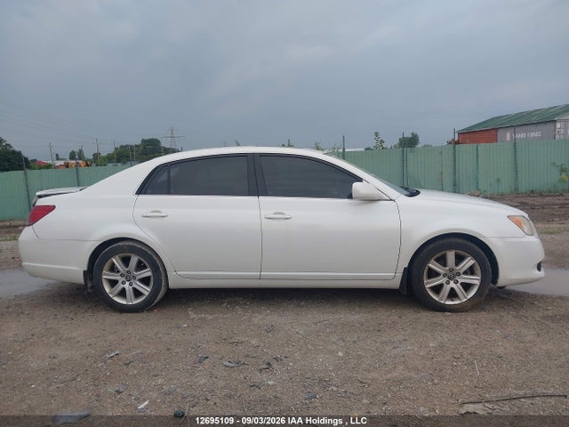 2008 Toyota Avalon Xl/xls/touring/limited მანქანა იყიდება აუქციონზე, vin: 4T1BK36BX8U258846, აუქციონის ნომერი: 12695109