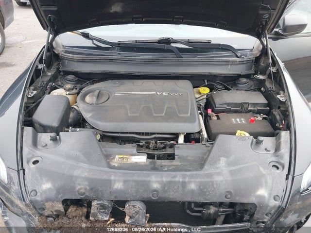 1C4PJLAS2FW658602 Jeep Cherokee Sport