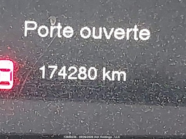 1C4PJLAS2FW658602 Jeep Cherokee Sport