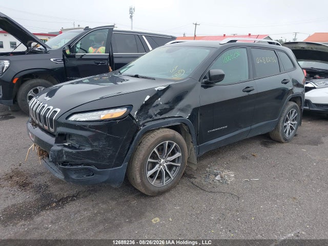 1C4PJLAS2FW658602 Jeep Cherokee Sport