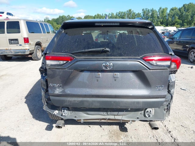 Toyota RAV4 2024 2T3R1RFV8RC413208 Image 17