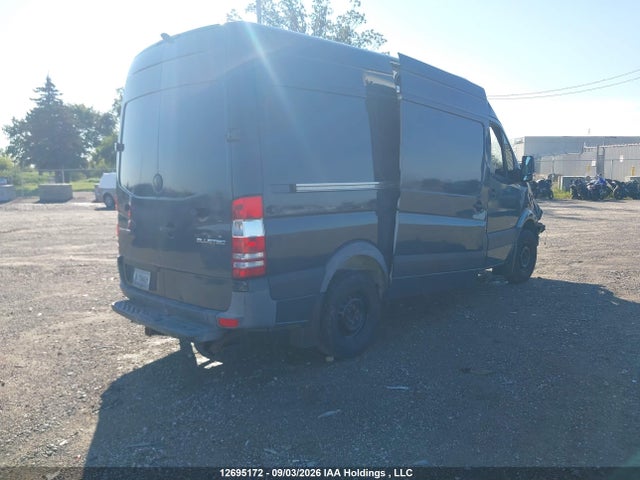 12695172 :رقم المزاد ، WD3BE7CC9FP144651 vin ، 2015 Mercedes-benz Sprinter 2500 Standard Roof V6 مزاد بيع