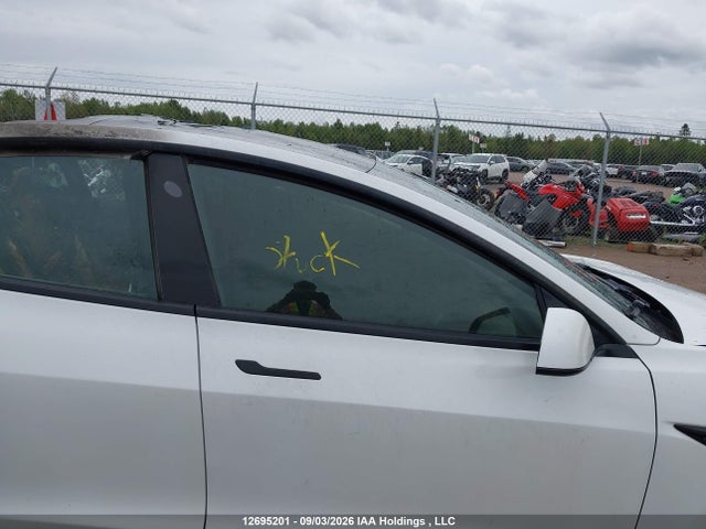 5YJ3E1EAXMF985985 Tesla MODEL 3