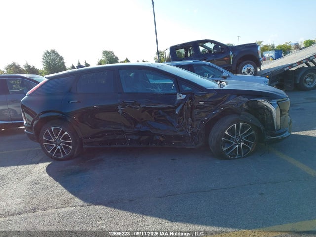 2025 Cadillac Optiq Sport 1 Awd მანქანა იყიდება აუქციონზე, vin: 3GYK3EMR9SS156145, აუქციონის ნომერი: 12695223