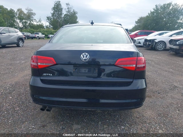 3VW2K7AJ7FM306568 Volkswagen Jetta Trendline+