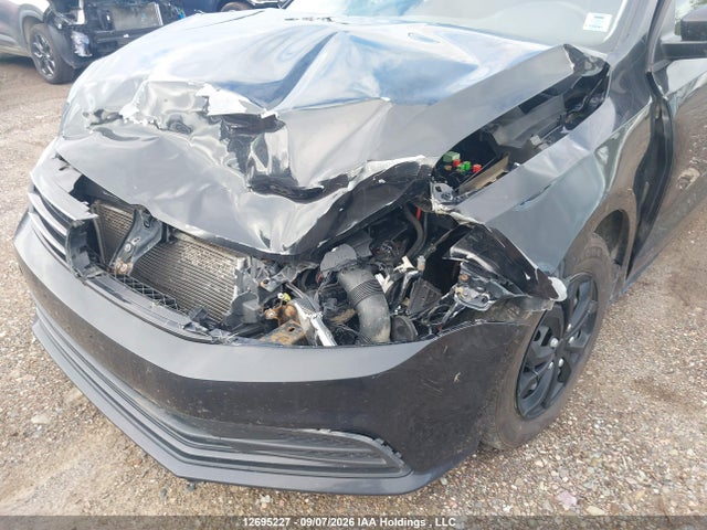 3VW2K7AJ7FM306568 Volkswagen Jetta Trendline+
