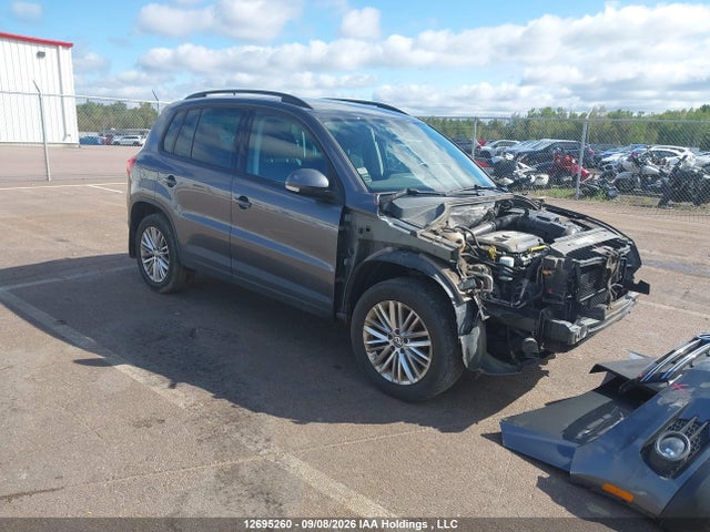 Продажа на аукционе авто 2016 Volkswagen Tiguan Comfort/high/r-line/sp Ed, vin: WVGJV7AX5GW589141, номер лота: 12695260