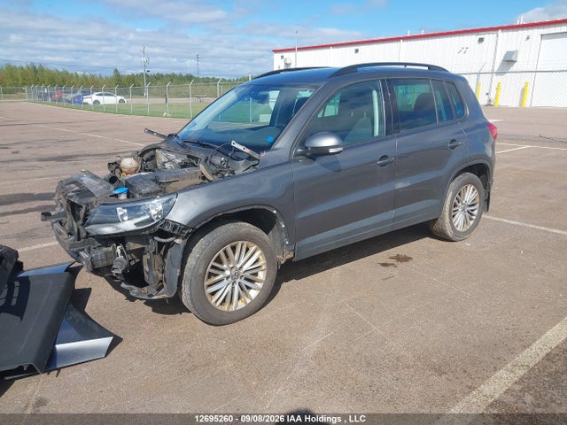 Продажа на аукционе авто 2016 Volkswagen Tiguan Comfort/high/r-line/sp Ed, vin: WVGJV7AX5GW589141, номер лота: 12695260