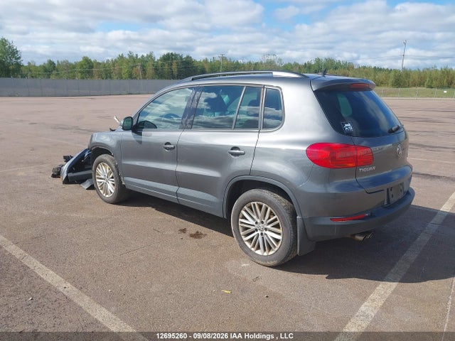 Продажа на аукционе авто 2016 Volkswagen Tiguan Comfort/high/r-line/sp Ed, vin: WVGJV7AX5GW589141, номер лота: 12695260