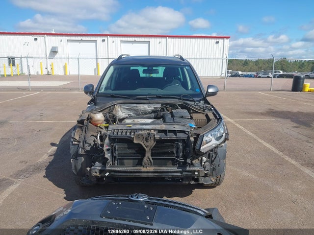 Продажа на аукционе авто 2016 Volkswagen Tiguan Comfort/high/r-line/sp Ed, vin: WVGJV7AX5GW589141, номер лота: 12695260
