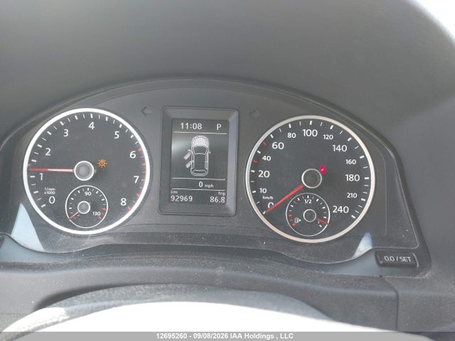 Продажа на аукционе авто 2016 Volkswagen Tiguan Comfort/high/r-line/sp Ed, vin: WVGJV7AX5GW589141, номер лота: 12695260