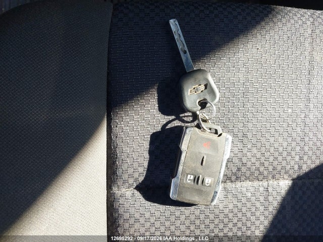 Продажа на аукционе авто 2017 Chevrolet Silverado K1500 Lt, vin: 3GCUKREC6HG464713, номер лота: 12695292