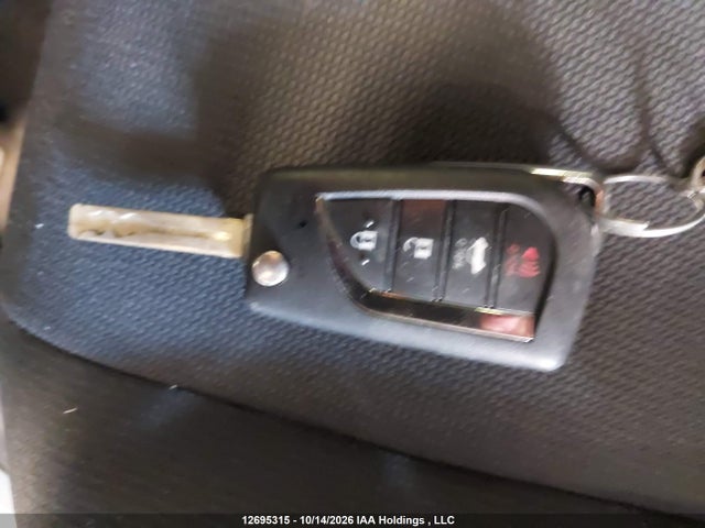 5YFBPRBE9LP132881 Toyota Corolla