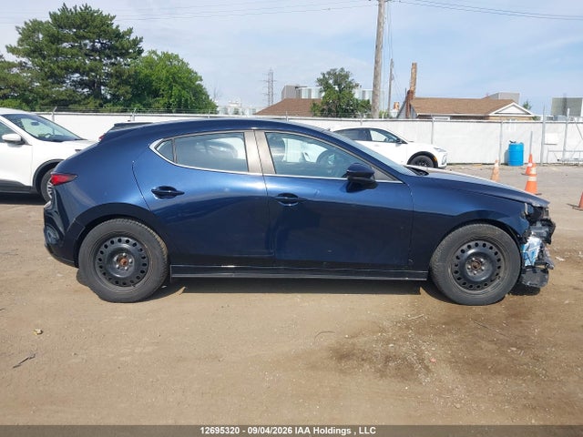 12695320 :رقم المزاد ، JM1BPBLM7L1159515 vin ، 2020 Mazda Mazda3 Gs مزاد بيع