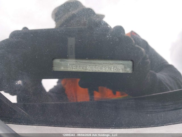2012 Bmw 328 Xi მანქანა იყიდება აუქციონზე, vin: WBAKF3C50CE974615, აუქციონის ნომერი: 12695343