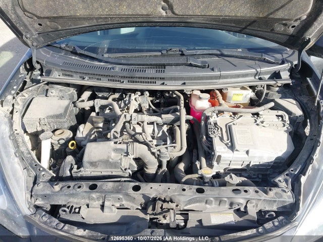 Toyota PRIUS C 2015 JTDKDTB31F1098979 Image 10