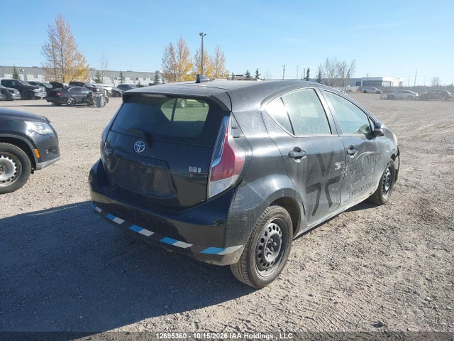 Toyota PRIUS C 2015 JTDKDTB31F1098979 Image 4