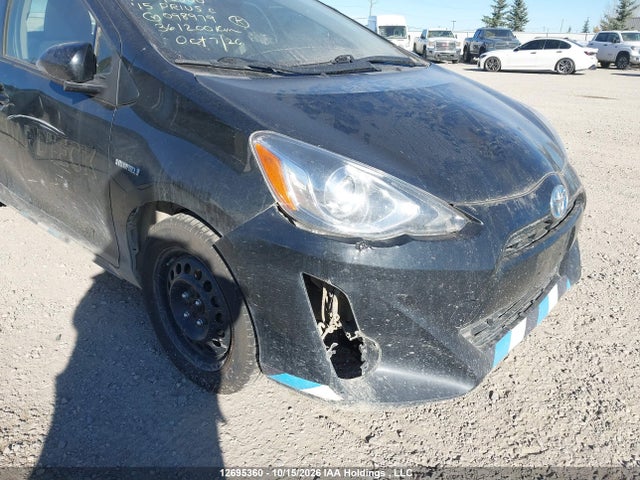Toyota PRIUS C 2015 JTDKDTB31F1098979 Image 6