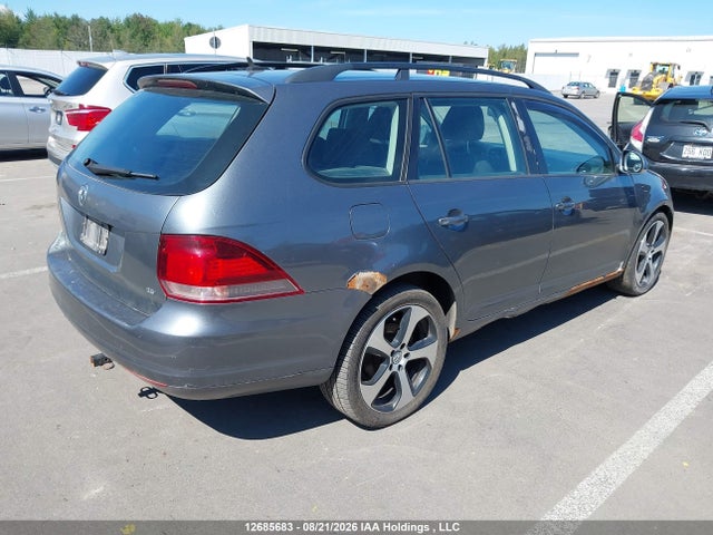 2012 Volkswagen Golf 2.5l Comfortline/2.5l Trendline მანქანა იყიდება აუქციონზე, vin: 3VWPX7AJ8CM627330, აუქციონის ნომერი: 12685683