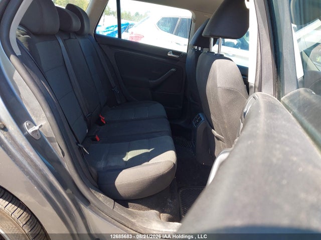 2012 Volkswagen Golf 2.5l Comfortline/2.5l Trendline მანქანა იყიდება აუქციონზე, vin: 3VWPX7AJ8CM627330, აუქციონის ნომერი: 12685683