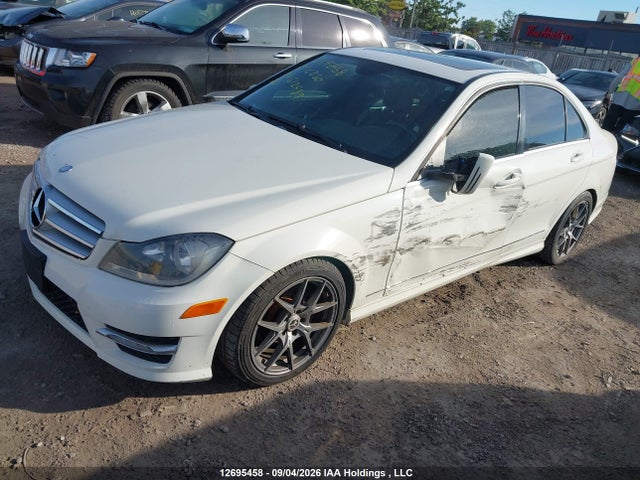 2012 Mercedes-benz C 250 4matic მანქანა იყიდება აუქციონზე, vin: WDDGF8FB3CA612489, აუქციონის ნომერი: 12695458