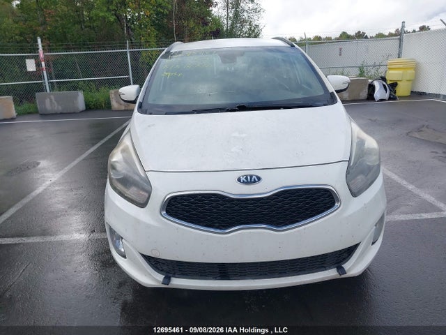 2014 Kia Rondo Ex/ex Luxury/se მანქანა იყიდება აუქციონზე, vin: KNAHU8A38E7013024, აუქციონის ნომერი: 12695461