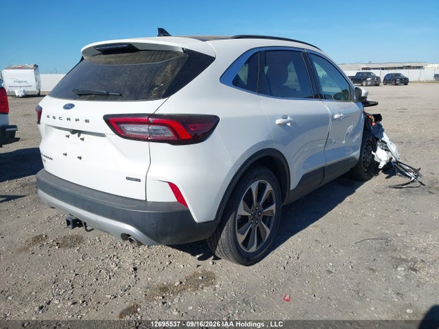1FMCU9JZ1SUA12099 Ford Escape Platinum