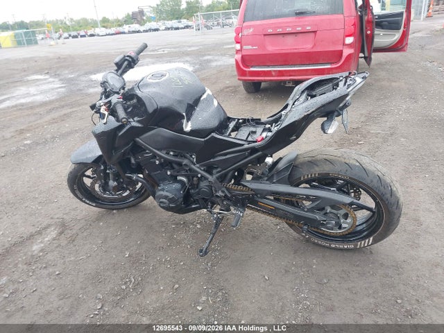 JKAZR2B1XJA006344 Kawasaki ZR900