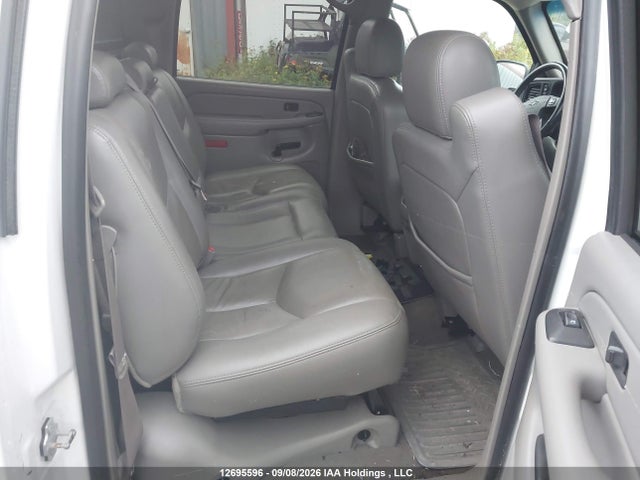 12695596 :رقم المزاد ، 3GNEK12TX5G272269 vin ، 2005 Chevrolet Avalanche K1500 مزاد بيع