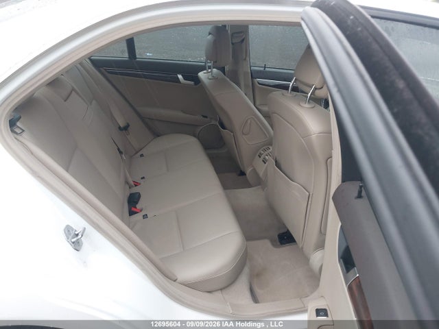 WDDGF8AB7EA907055 Mercedes-Benz C 300 4matic