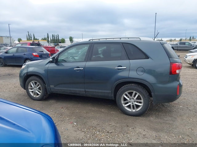 KIA SORENTO LX 2015 5XYKTDA76FG567383 Image 15